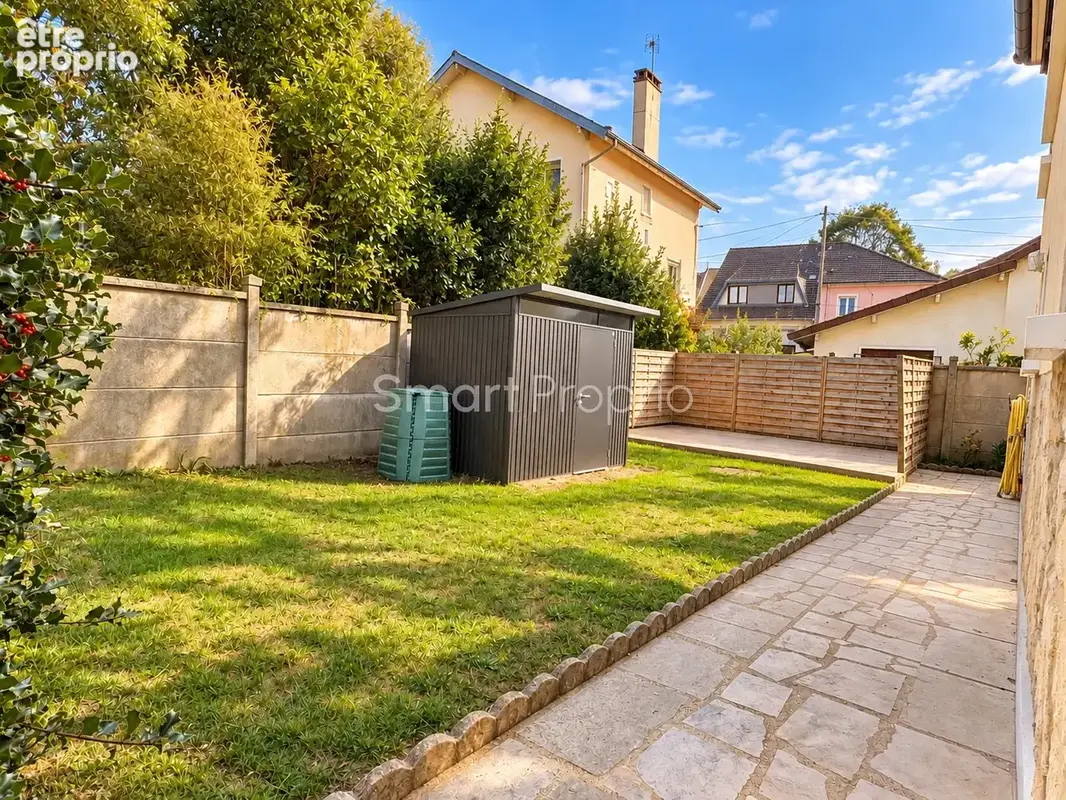Pavillon individuel avec jardin et grand garage - photo 2