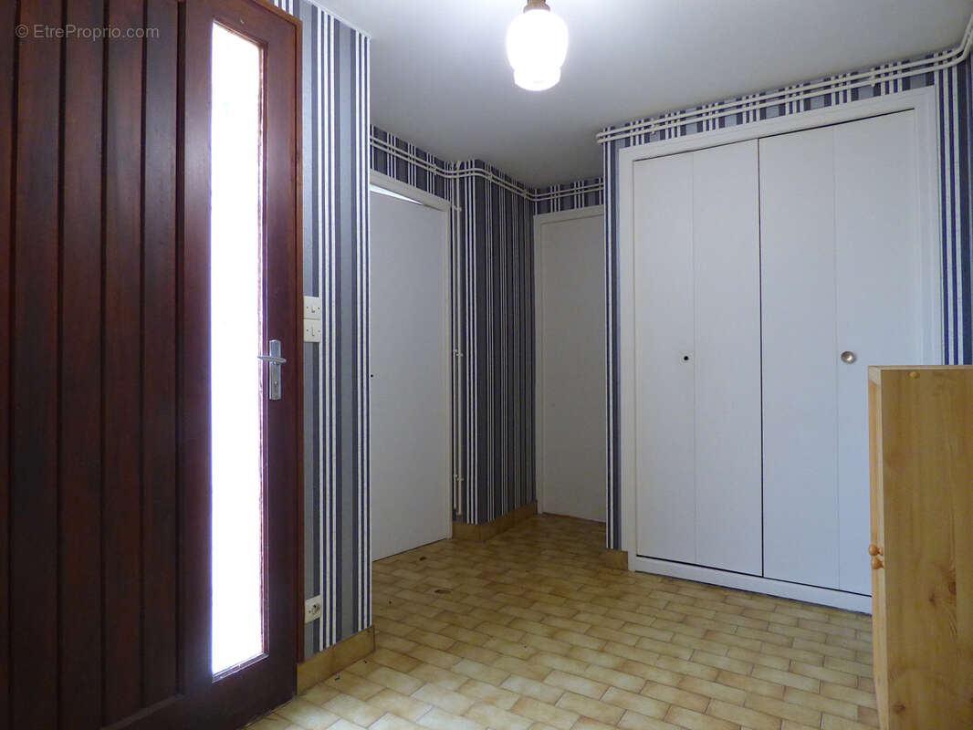 Maison à CHIRE-EN-MONTREUIL