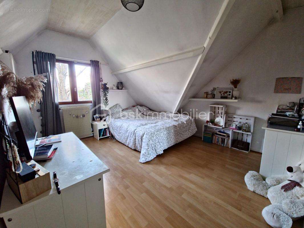 Maison à VAIRES-SUR-MARNE