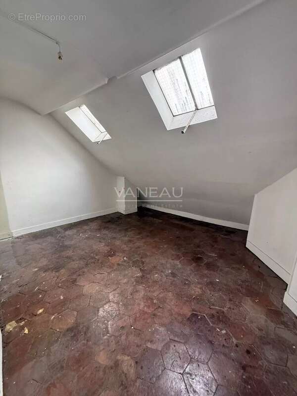 Appartement à PARIS-9E