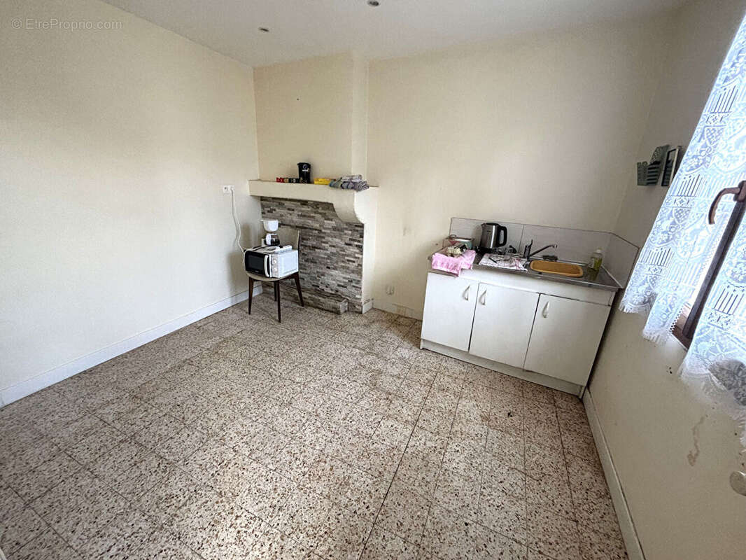 Maison à ULLY-SAINT-GEORGES