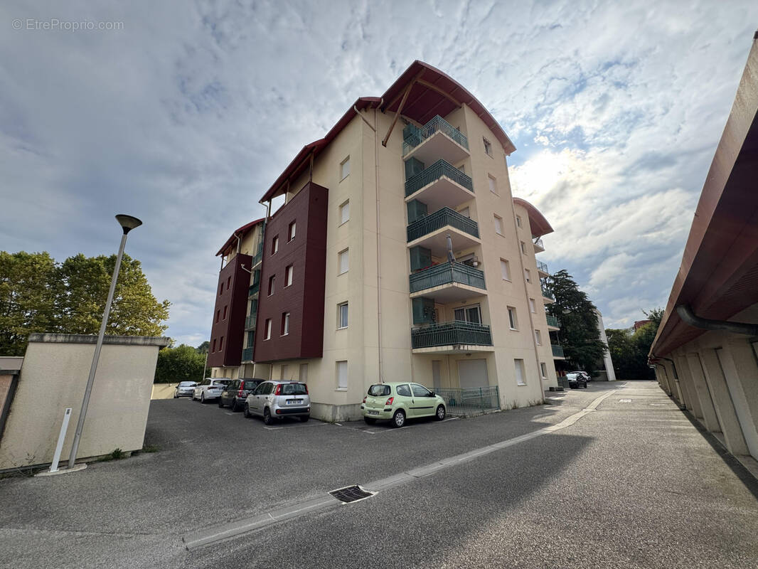 Appartement à BOURGOIN-JALLIEU