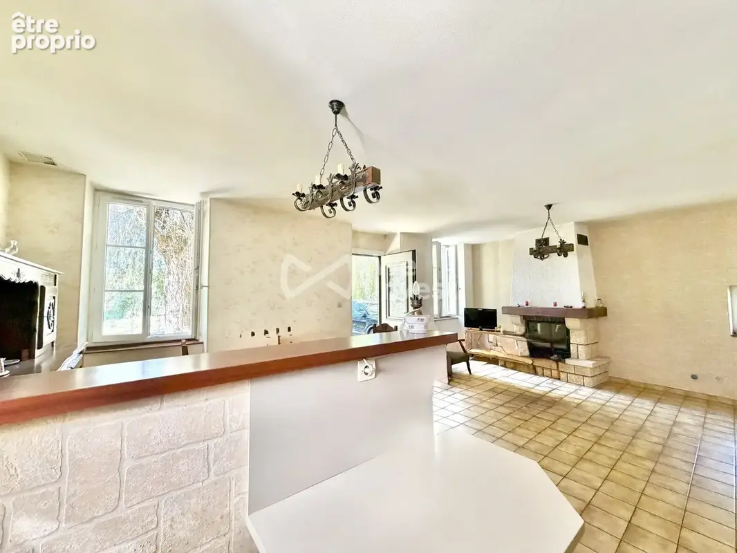 Maison 4 pièces 102 m² à vendre à Maringues (63350) - photo 5