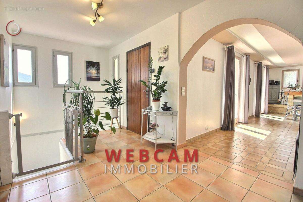 Maison à SAINTE-AGNES