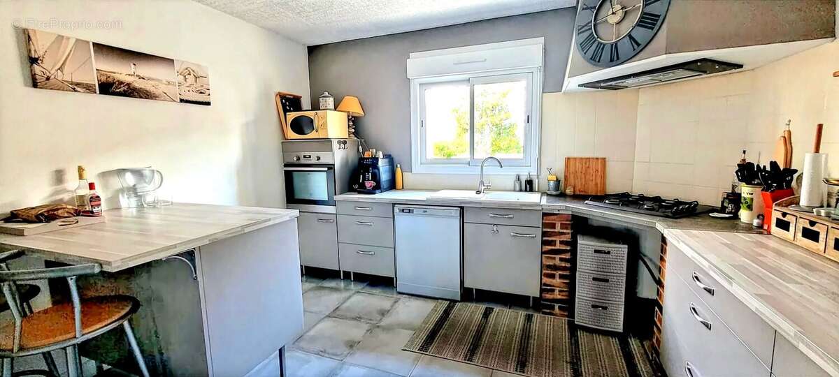 Maison à SAINT-MARTIN-LACAUSSADE