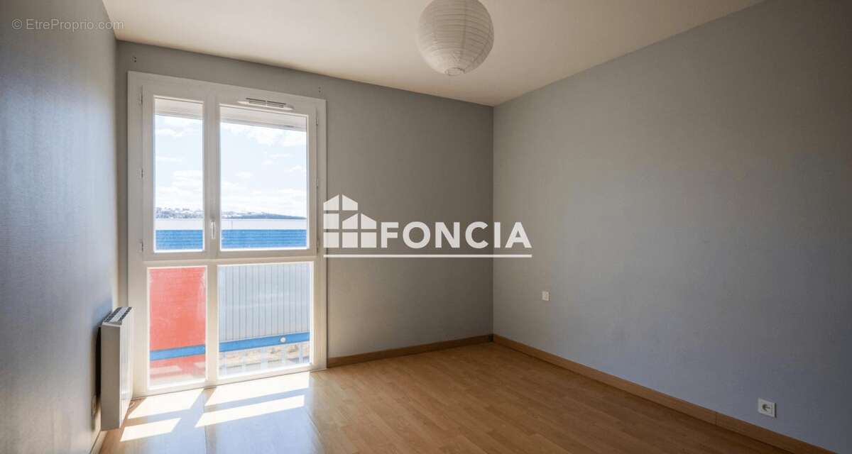 T4 de 100 m² avec garage, cave, climatisation et vue dégagée – Les Balquières - photo 7