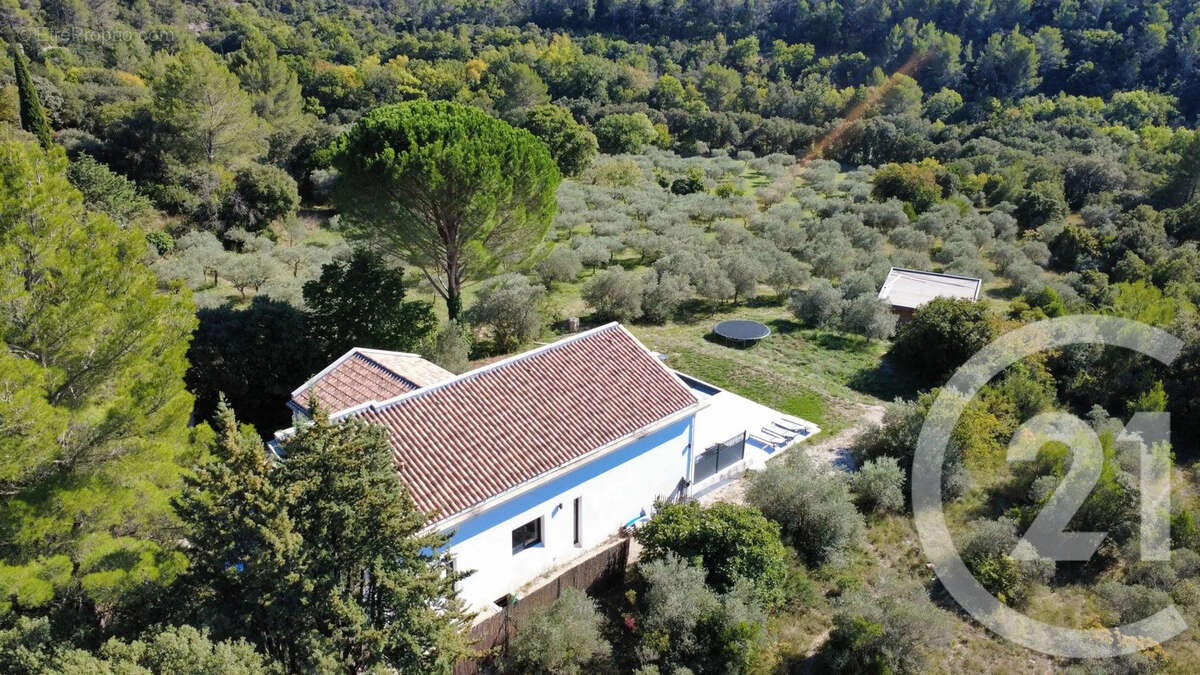 Maison à VAUVENARGUES