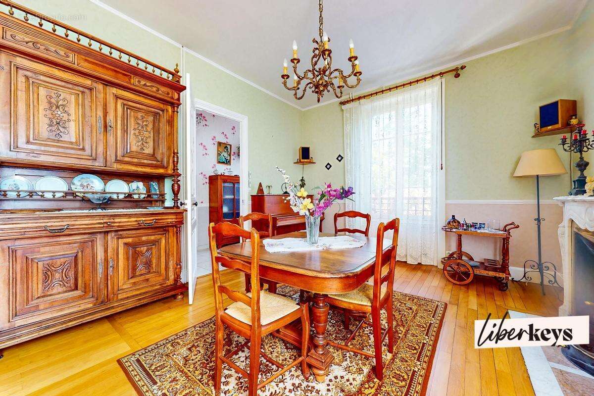 Maison de caractère avec grand jardin au cœur de Brignais - photo 7