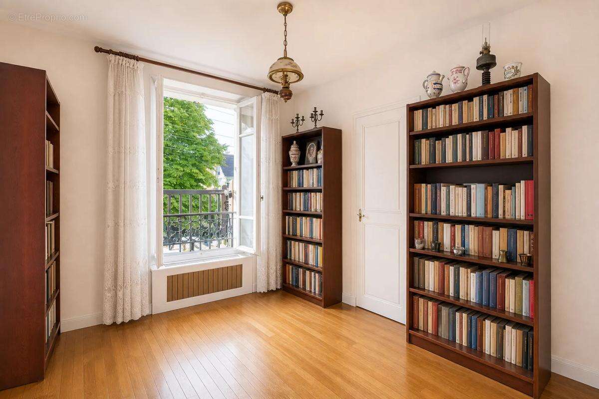 Maison de 7 pièces de 140 m² à Eaubonne - photo 6