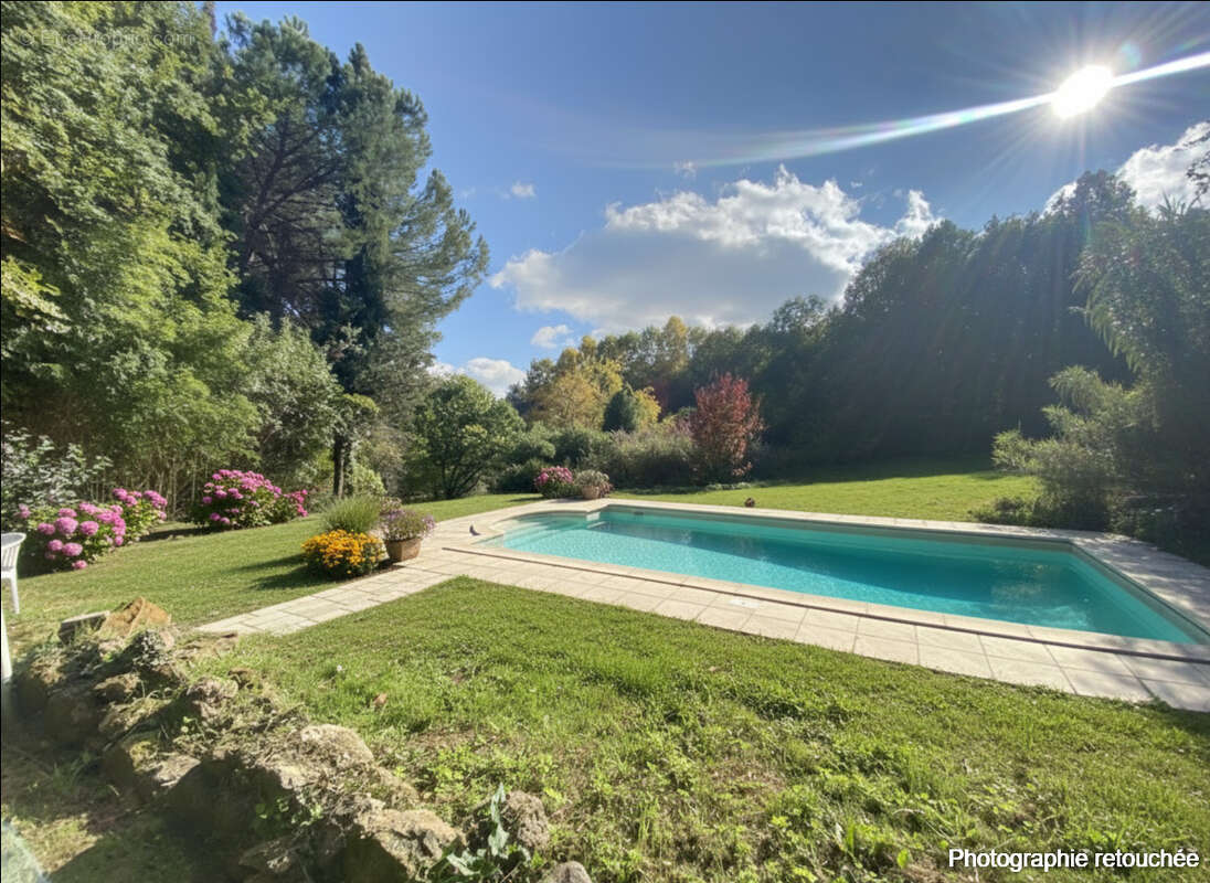 Maison à VEYRINES-DE-VERGT