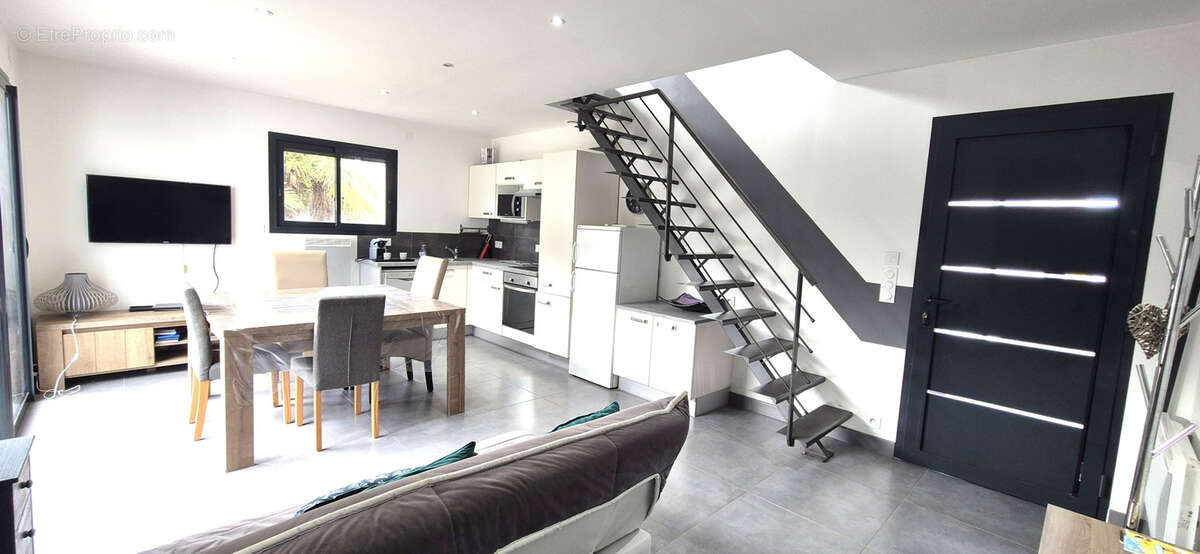 Maison à SAINT-SULPICE-DE-ROYAN