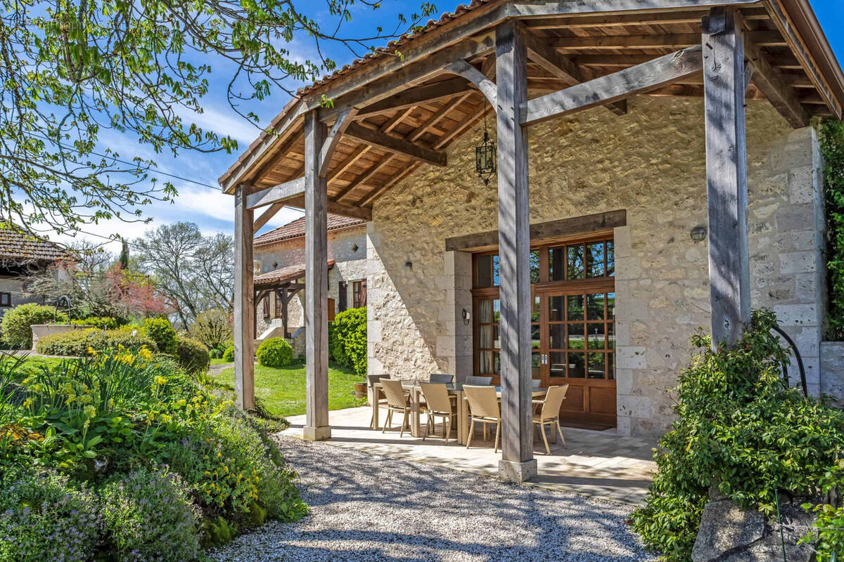 Maison à LAUZERTE