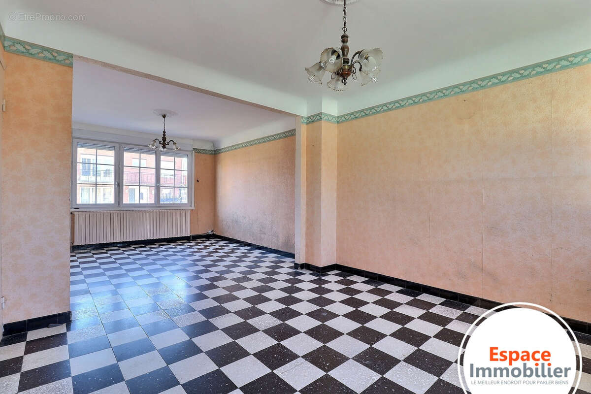 Maison à NEUVILLE-SUR-ESCAUT