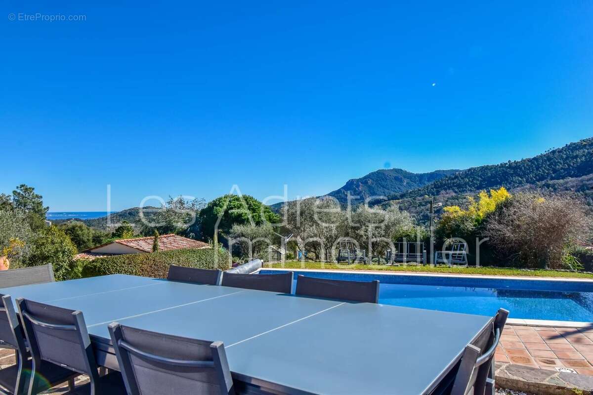 Maison à LES ADRETS-DE-L'ESTEREL