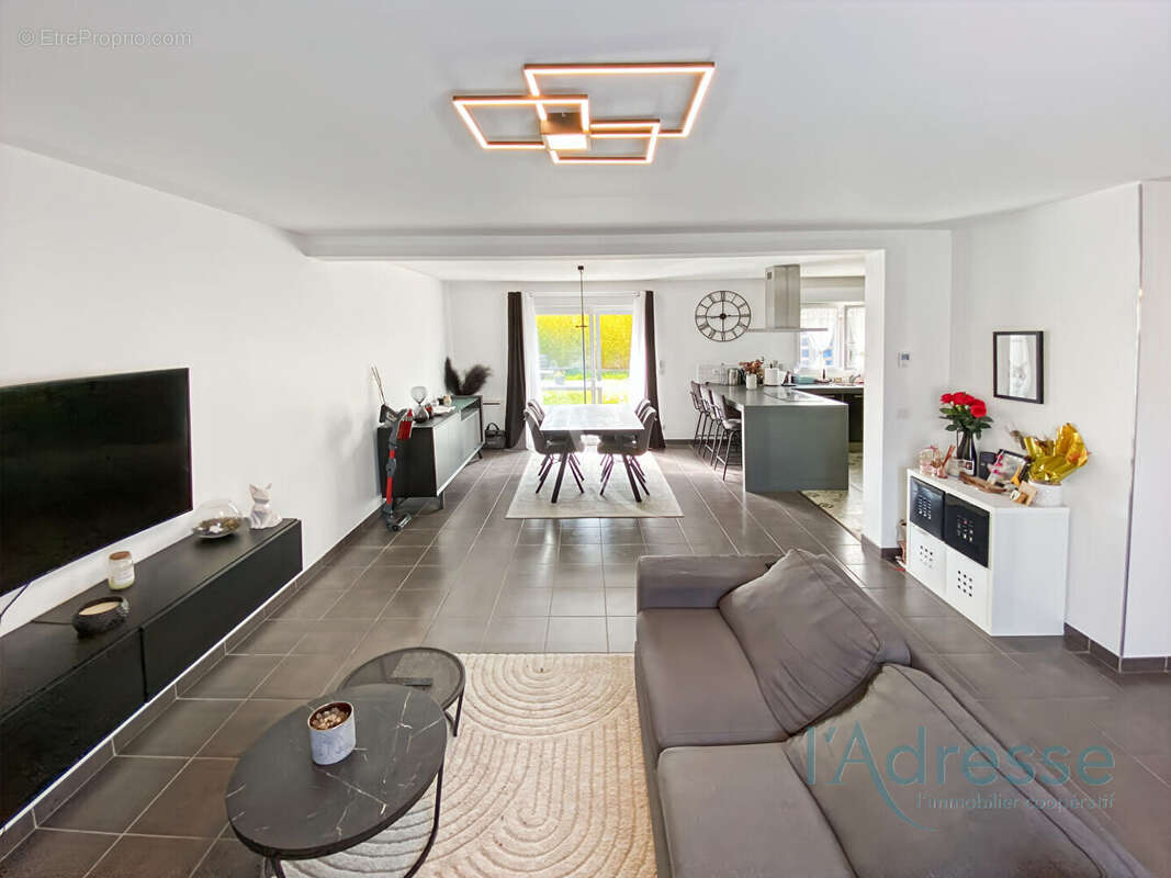 Maison à SAINT-GERMAIN-LES-ARPAJON