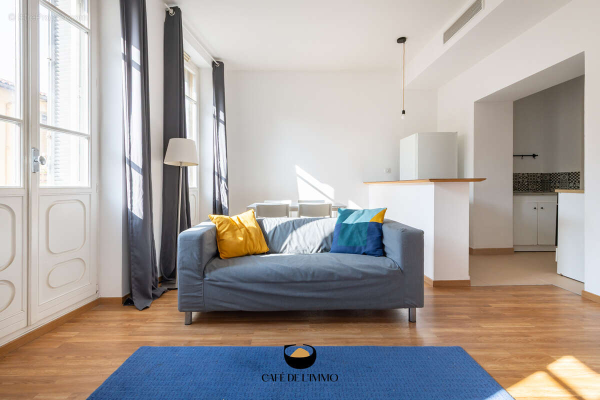 Appartement à MARSEILLE-2E