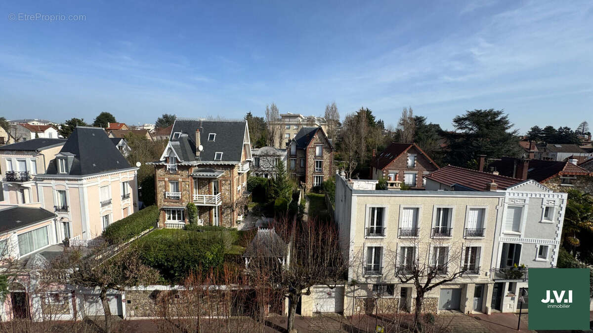 Appartement à ENGHIEN-LES-BAINS