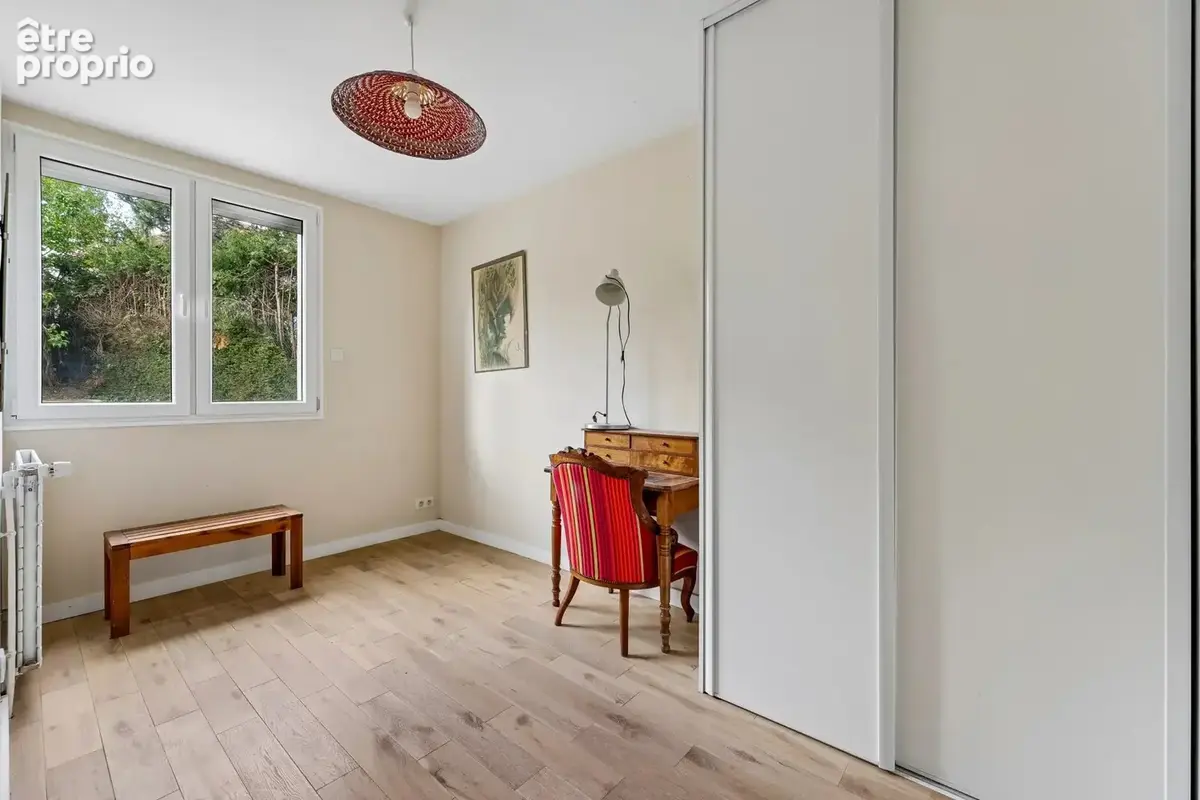 Viroflay, charmant appartement de 66m2 - 3P - 2CH - loggia - box et cave - photo 11
