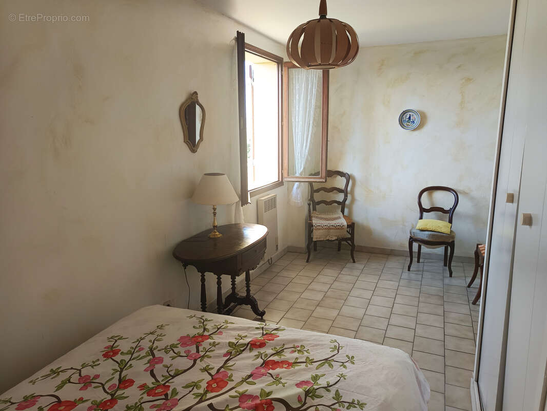 Maison à VILLENEUVE-DE-BERG