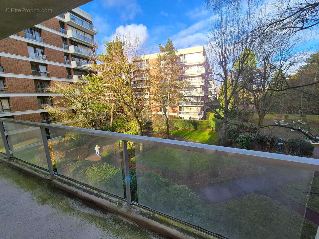Appartement à JOUY-EN-JOSAS