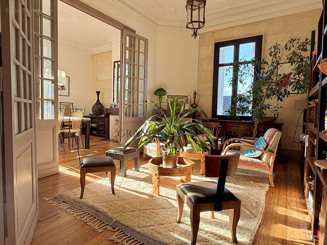 Appartement à BORDEAUX