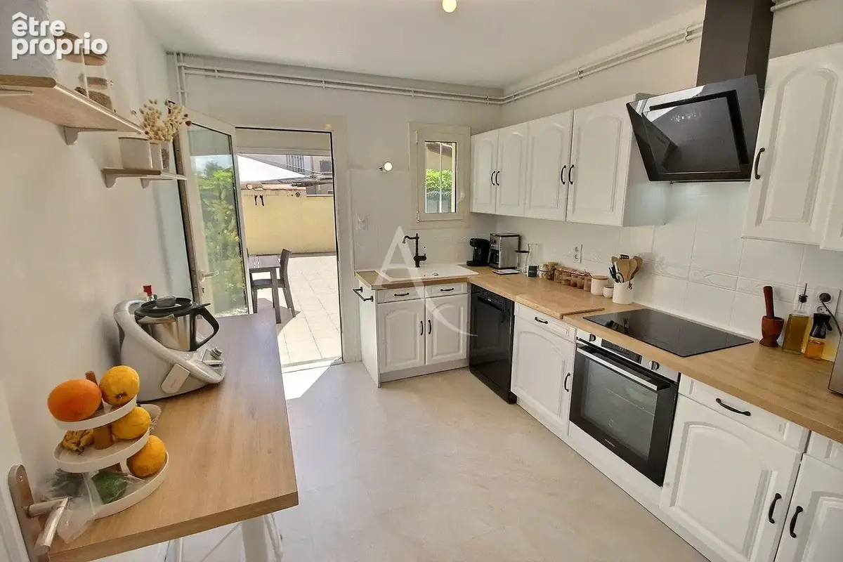 Cabestany - villa a vendre de type t4 avec garage sur terrain 2 faces - photo 2