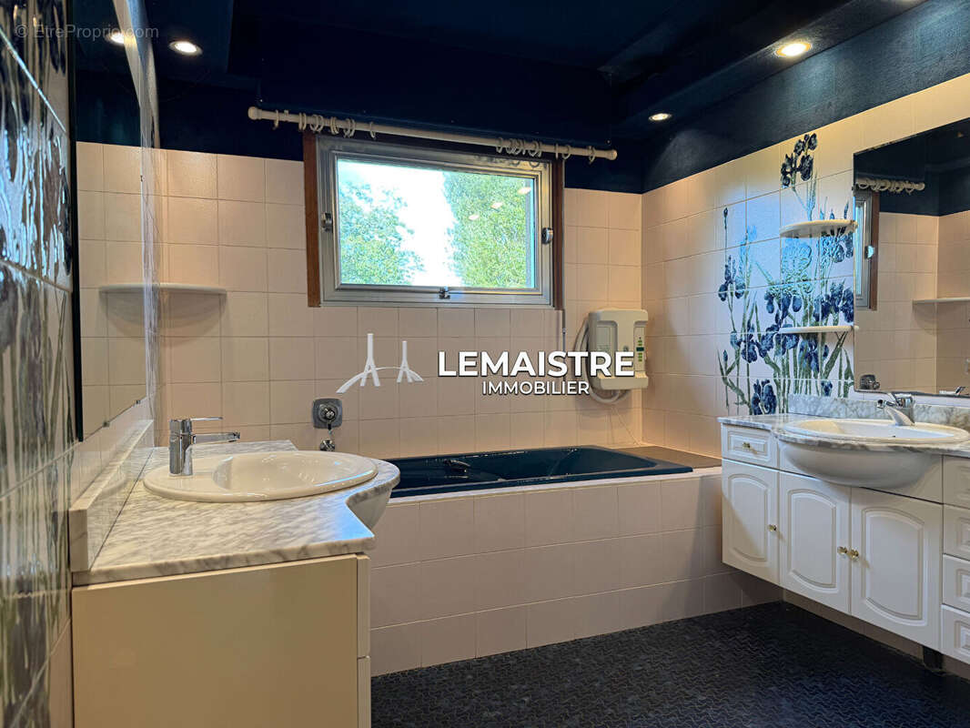 Maison à CAUVILLE-SUR-MER