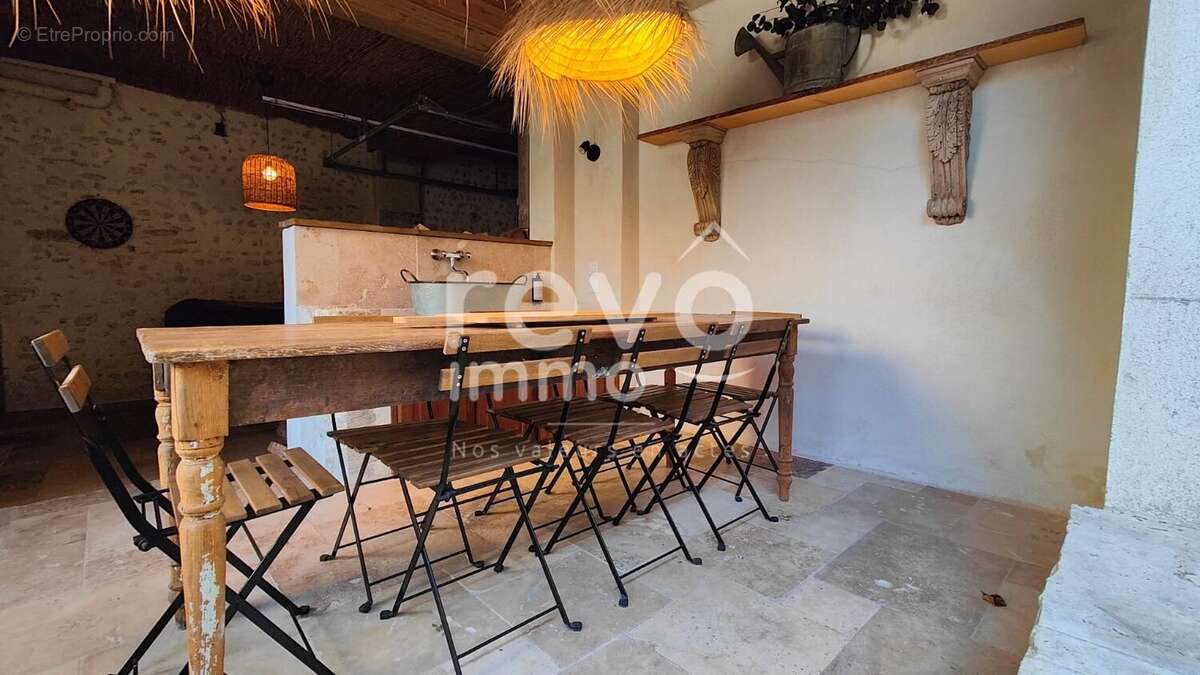 Maison à VALREAS