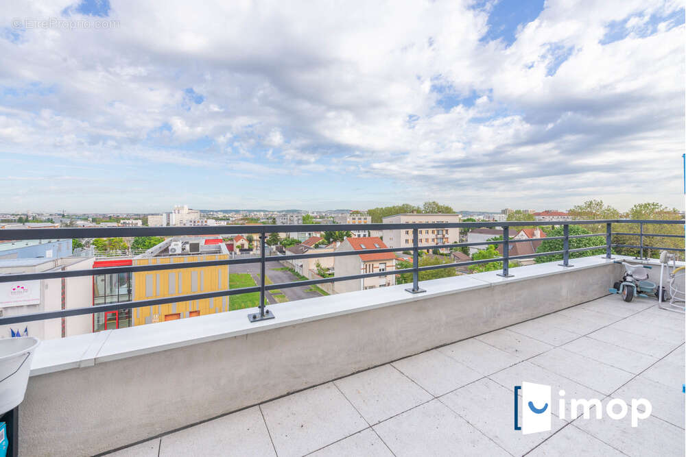 Appartement à COLOMBES