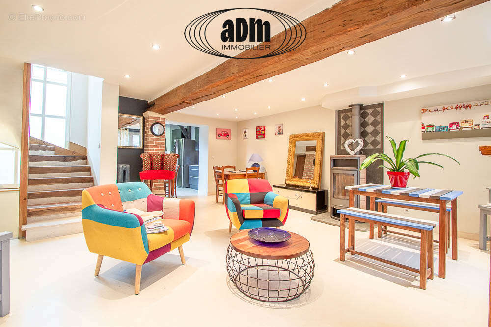 Maison à CRECY-LA-CHAPELLE