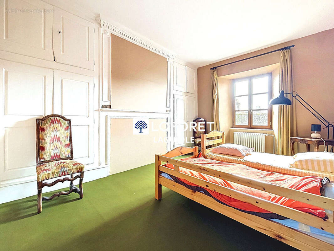 Maison à MUR-DE-BARREZ