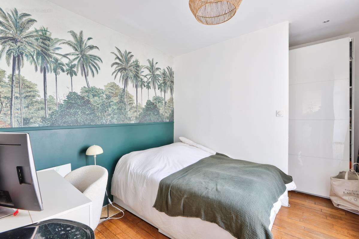 Appartement à LEVALLOIS-PERRET