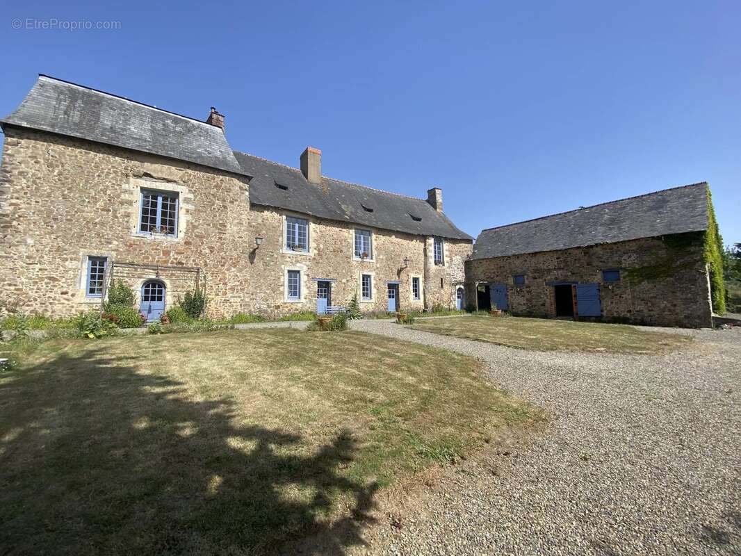Maison à SAINTE-SUZANNE