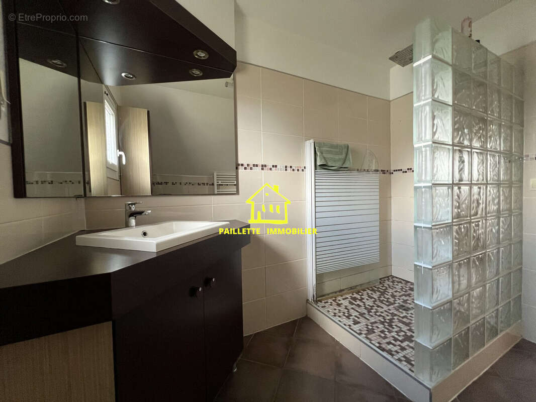 Maison à GONNEVILLE-LA-MALLET