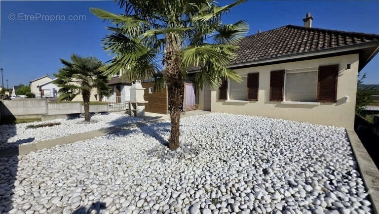 À VENDRE   Pavillon de plain-pied 4 pièces   75 m2   Mardeuil - photo 2