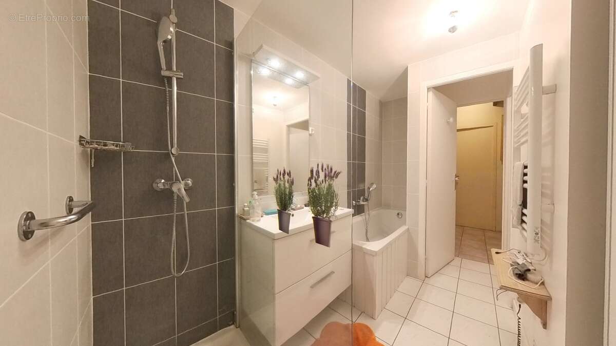 Maison à NEZIGNAN-L&#039;EVEQUE