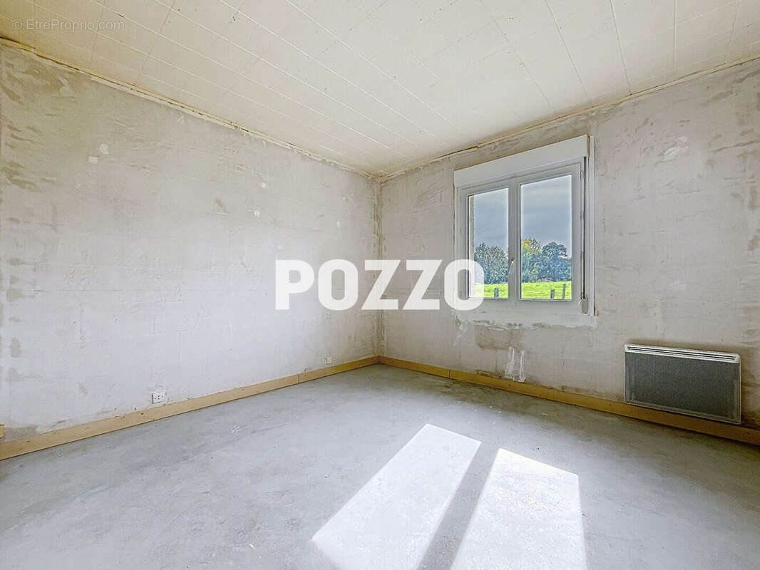 Maison à SAINT-SEVER-CALVADOS