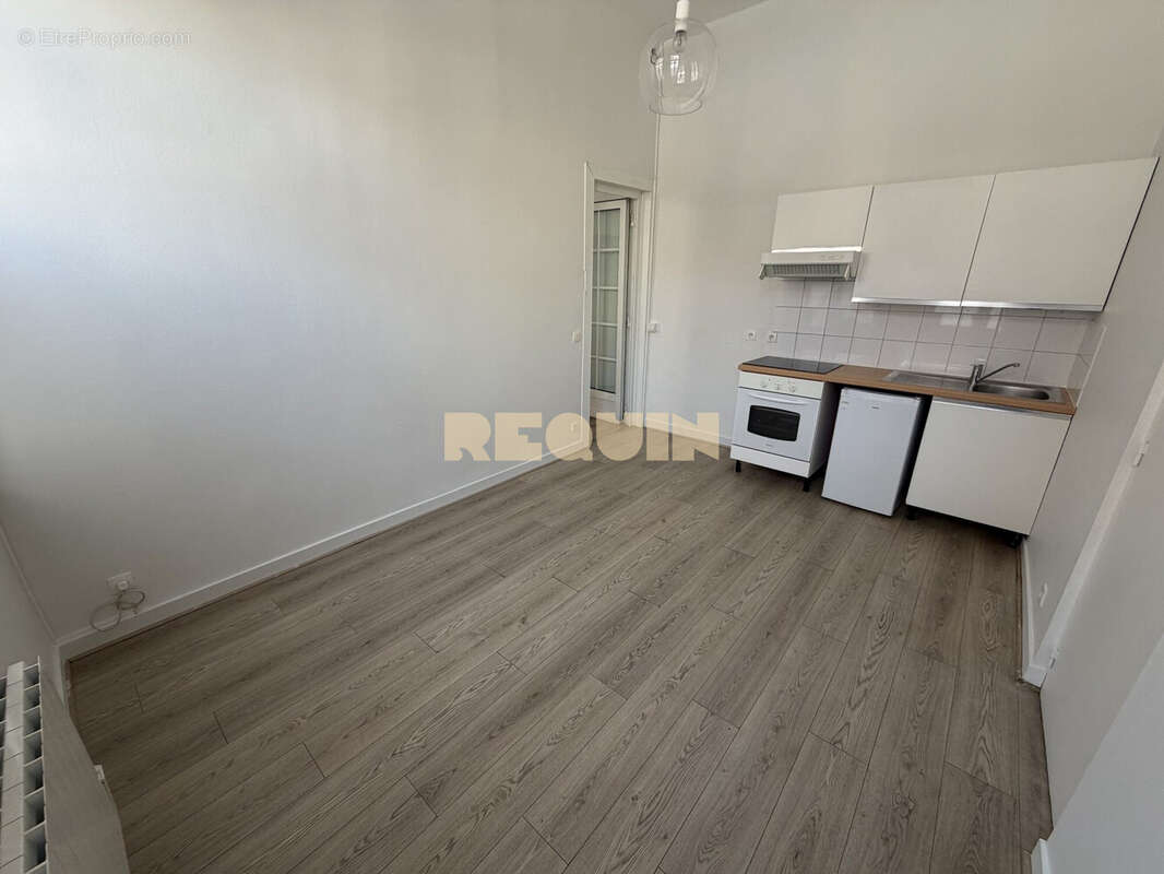 Appartement 29 m² à Lille  - photo 2
