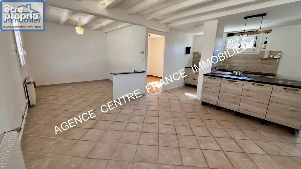 EXCLUSIVITÉ à BOURGES. Maison individuelle de 3/4 pièces avec piscine et garage - photo 2