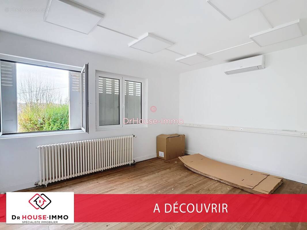 Maison à SAVIGNAC-LES-EGLISES