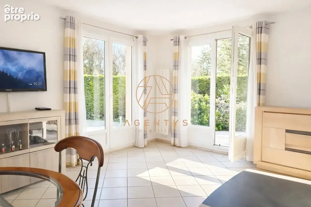 Appartement 6 pièces 134 m² à vendre à Chennevieres-Sur-Marne (94430) - photo 3