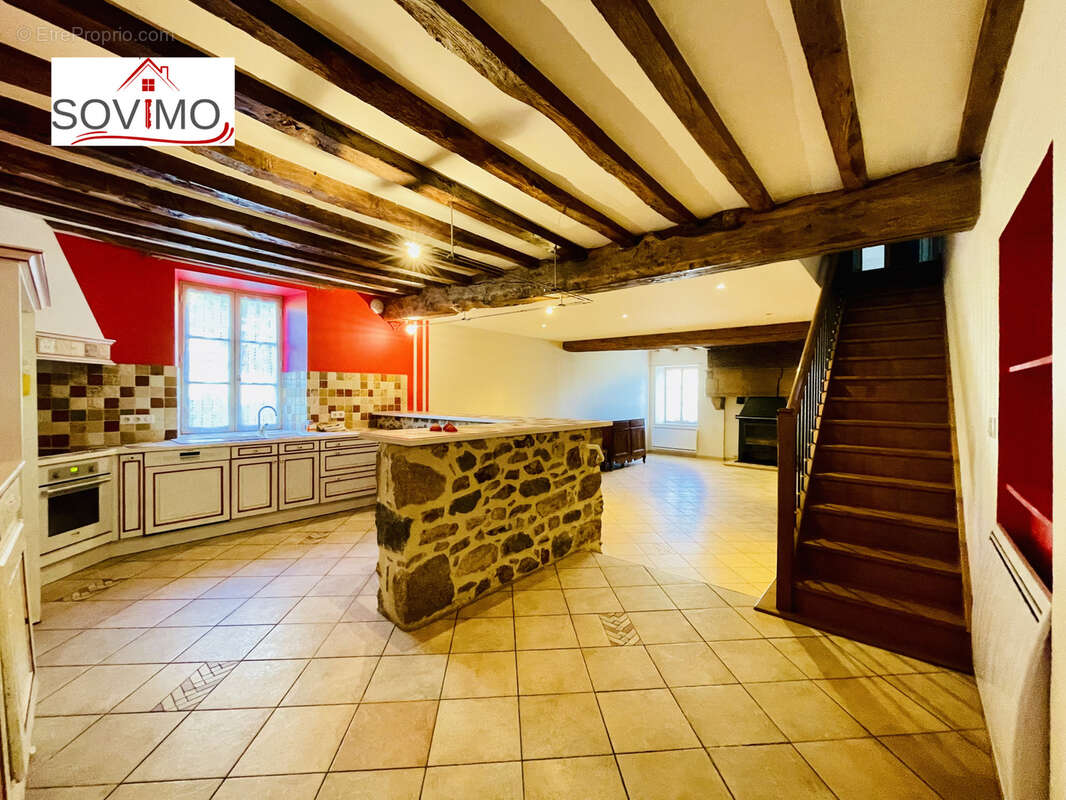 Maison à SAINT-CHRISTOPHE