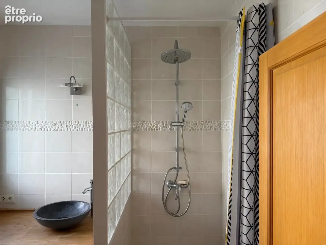 Maison de plain-pied avec jardin et jacuzzi au cœur de Poilhes – 78 m² - photo 10