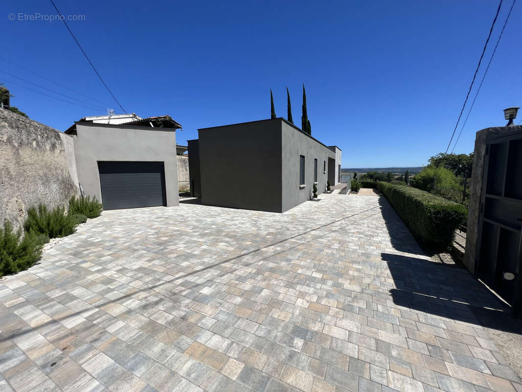 Maison à CHONAS-L'AMBALLAN