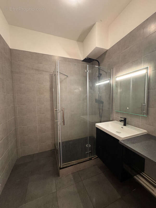 Appartement à PARIS-12E