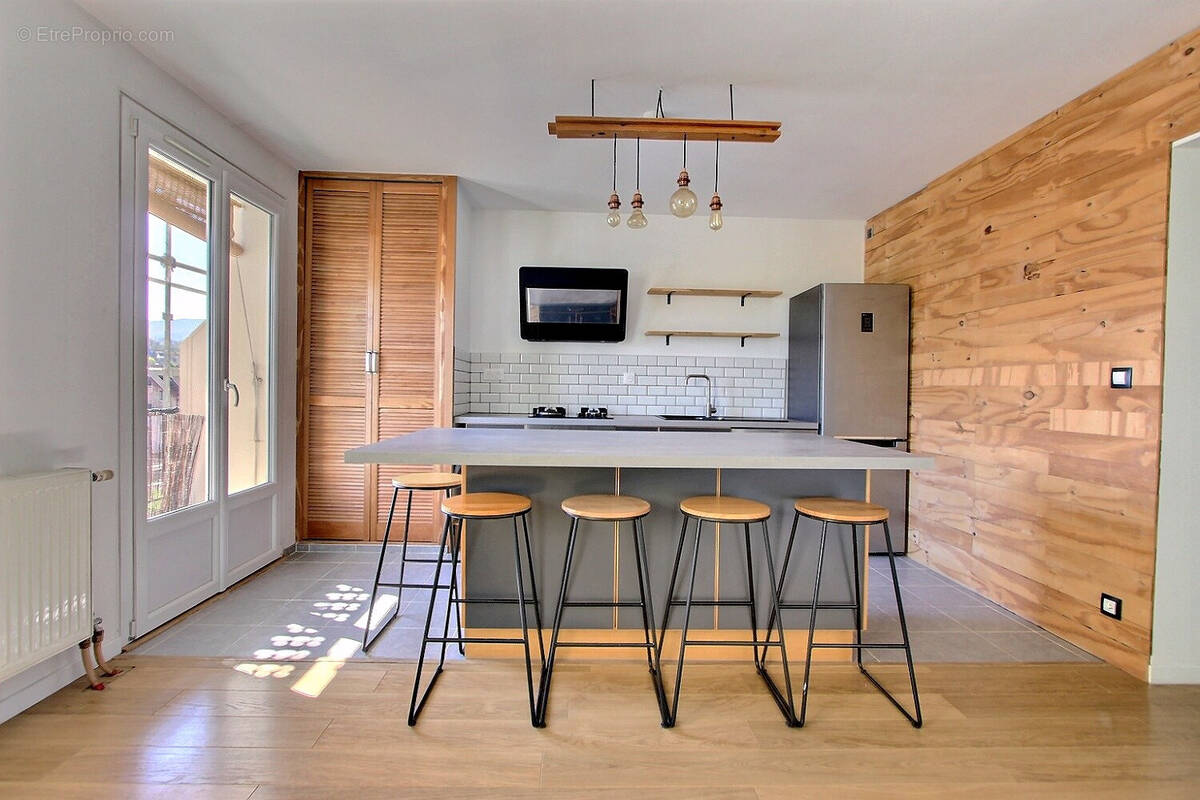 Appartement à MEYTHET