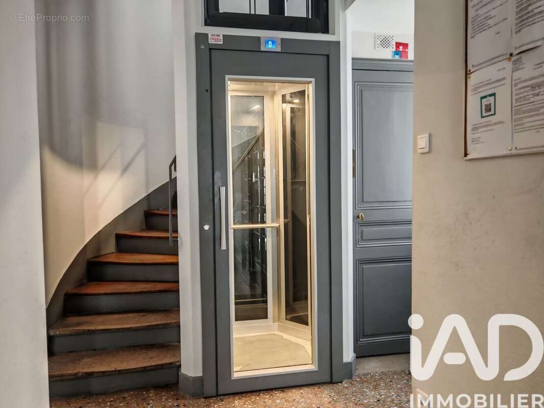 Photo 8 - Appartement à PARIS-15E