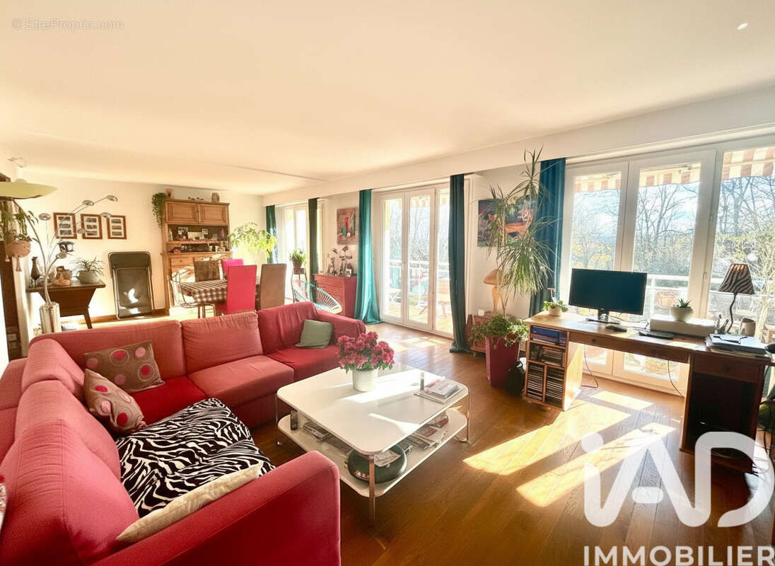 Photo 3 - Appartement à COLLONGES-AU-MONT-D'OR