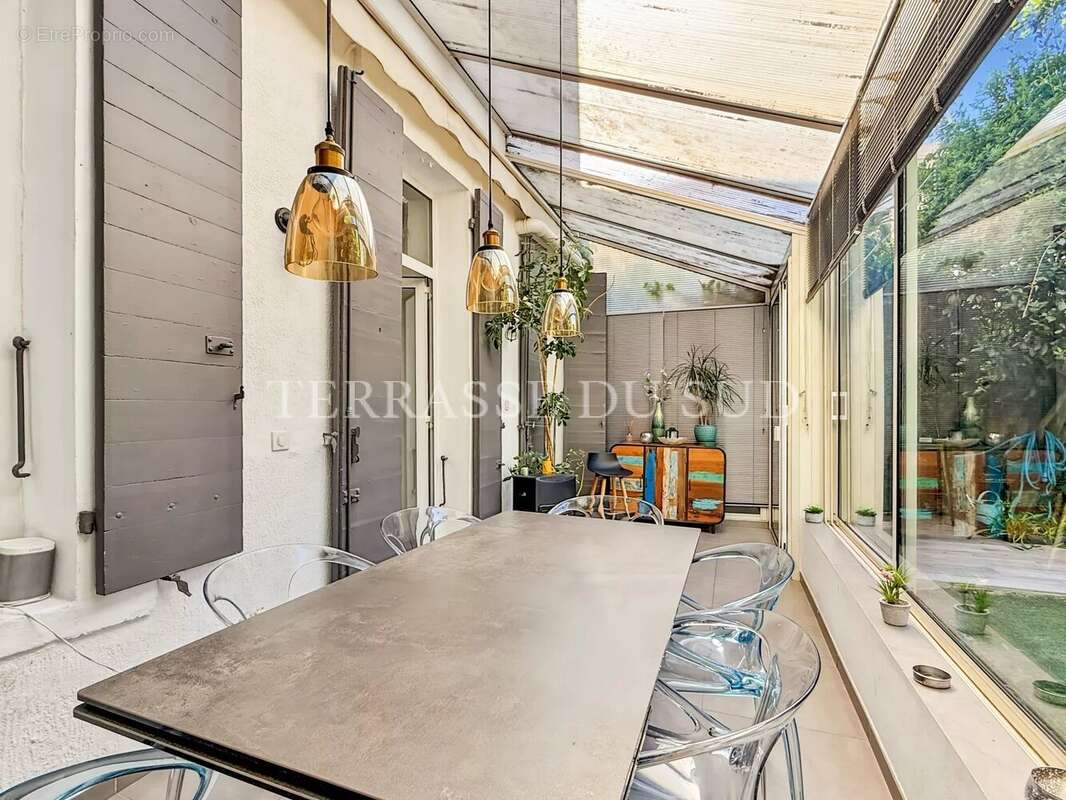 Appartement à MARSEILLE-8E