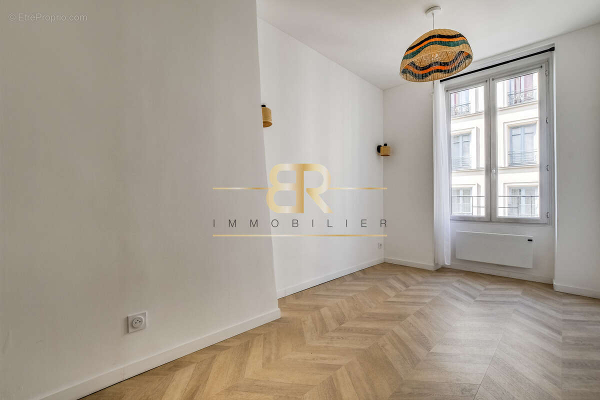 Appartement à PARIS-11E